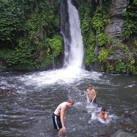 Atres Sari Resort Munduk  Luaran gambar